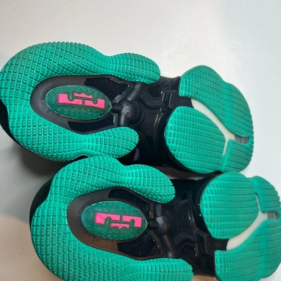 Lebron XIX DJ Bron Size 12 - Picture 7 of 13